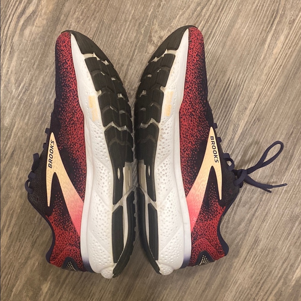Womens Brooks Ghost 16 in size 11 - Picture 5 of 6